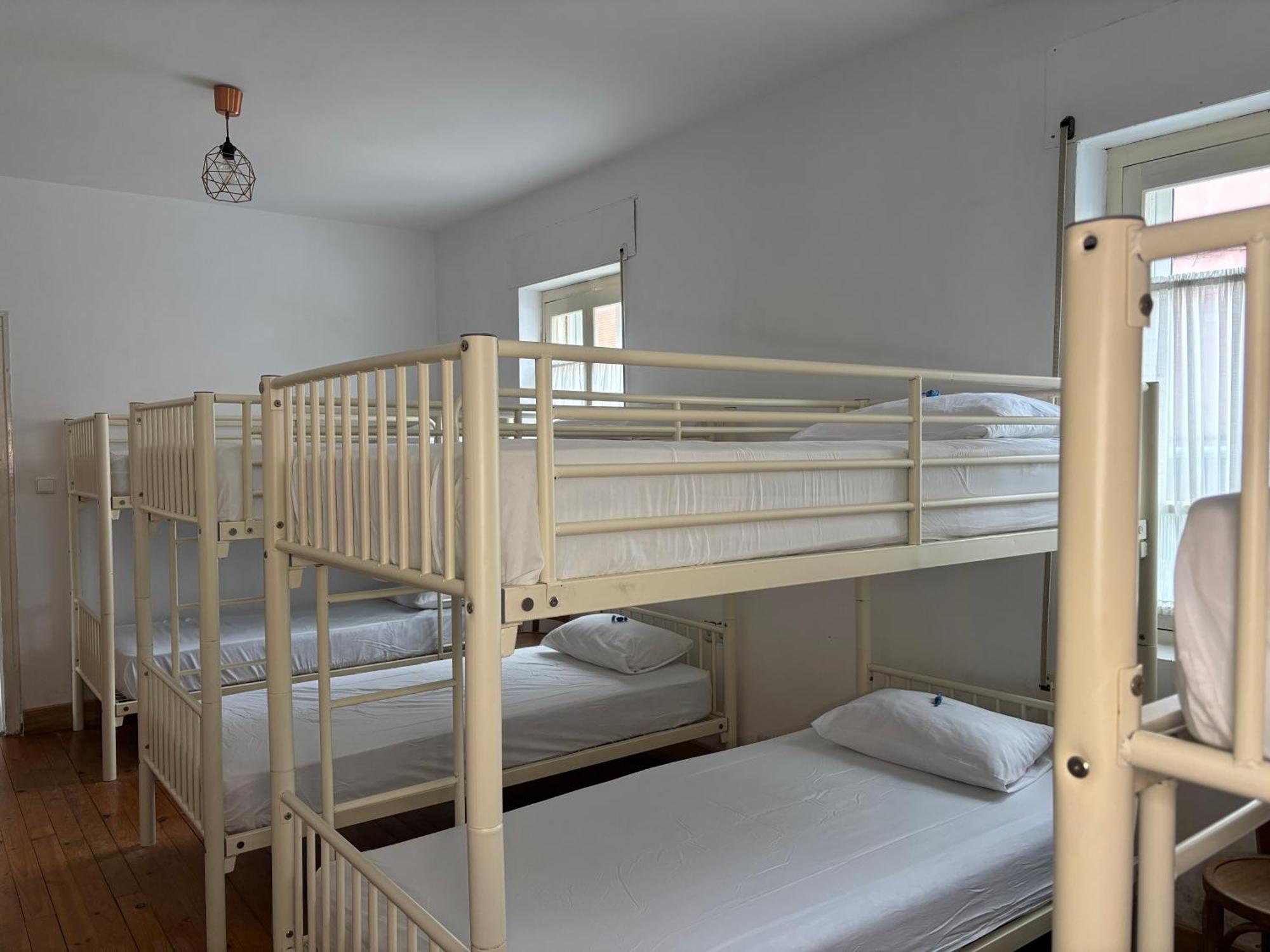 La Casa Verde Albergue San Martín del Camino Exteriör bild